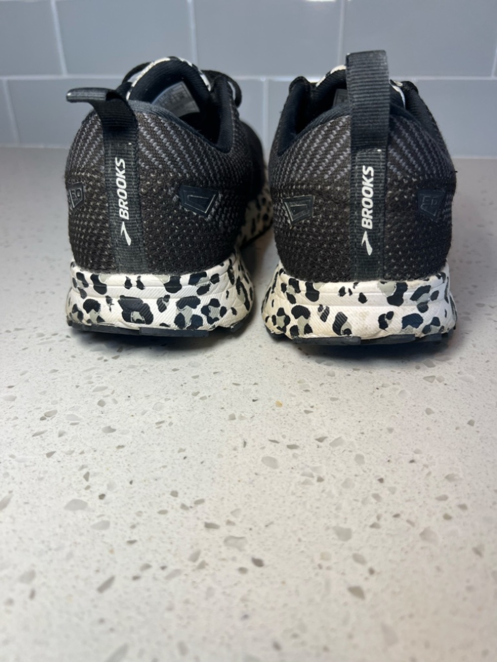 Brooks Revel 5 Snow Leopard Print Running Shoes Black White Athletic Laces Sz 9B - Picture 6 of 15